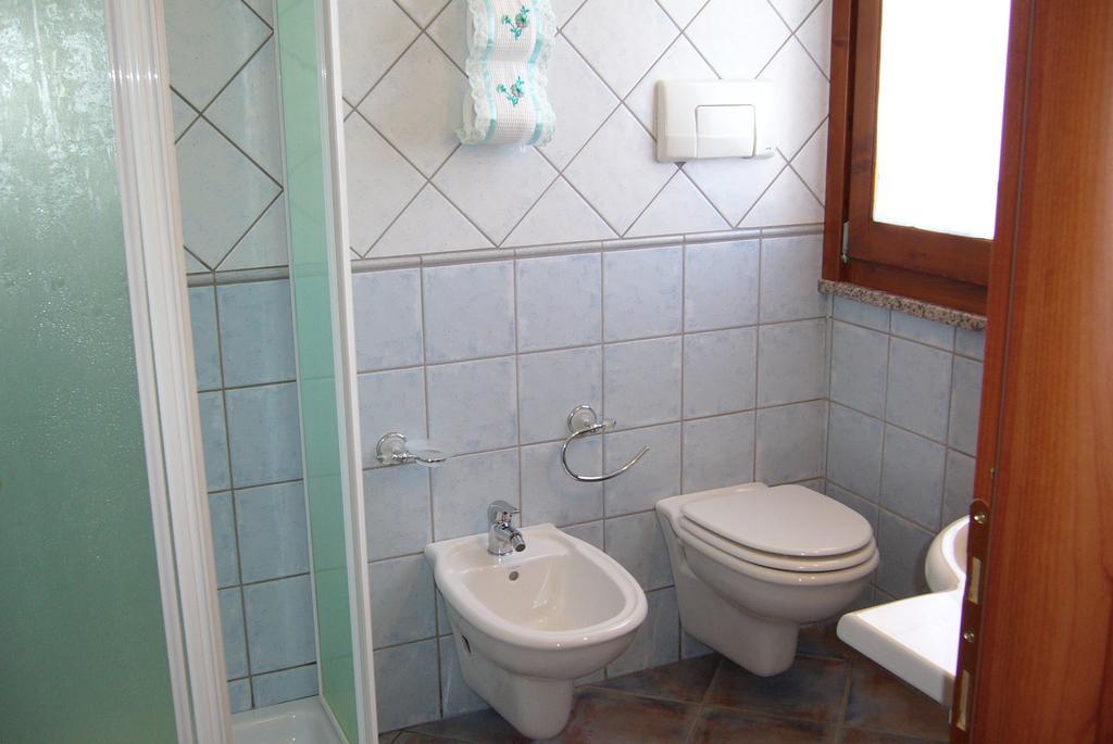 B&B Le Vele Теулада Экстерьер фото